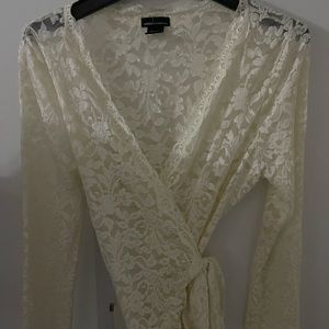 Women’s lace wrap shirt